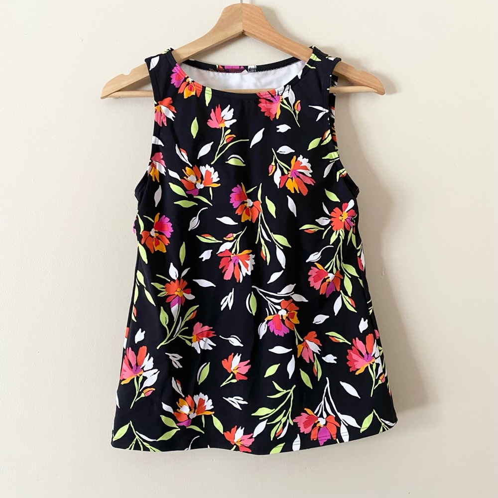 Lands’ End • Floral High Neck Tankini Top